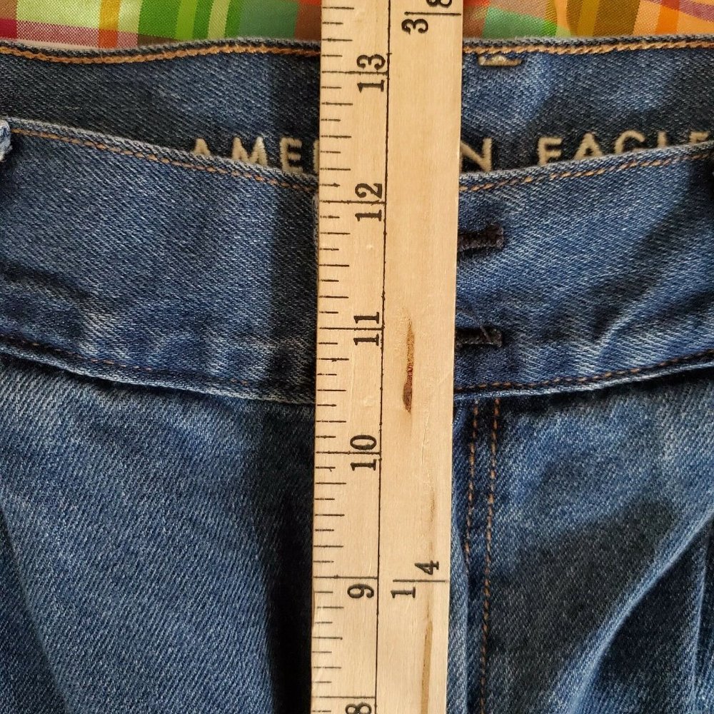 American Eagle Mom Shorts Blue Jean Denim Pleat Front Sz 10 - Picture 8 of 10